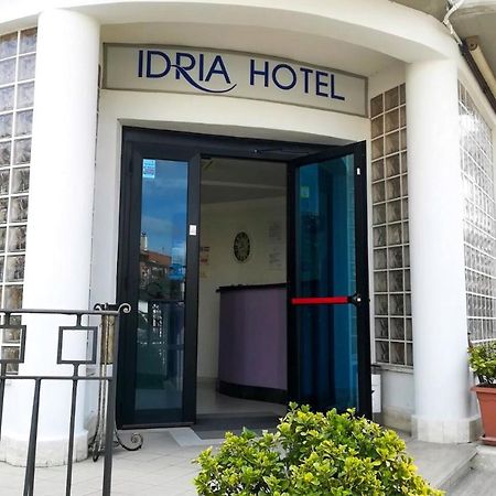 טיבולי Idria Hotel מראה חיצוני תמונה