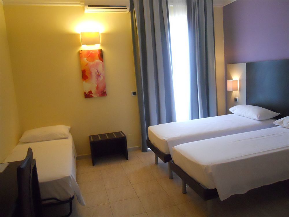 טיבולי Idria Hotel מראה חיצוני תמונה