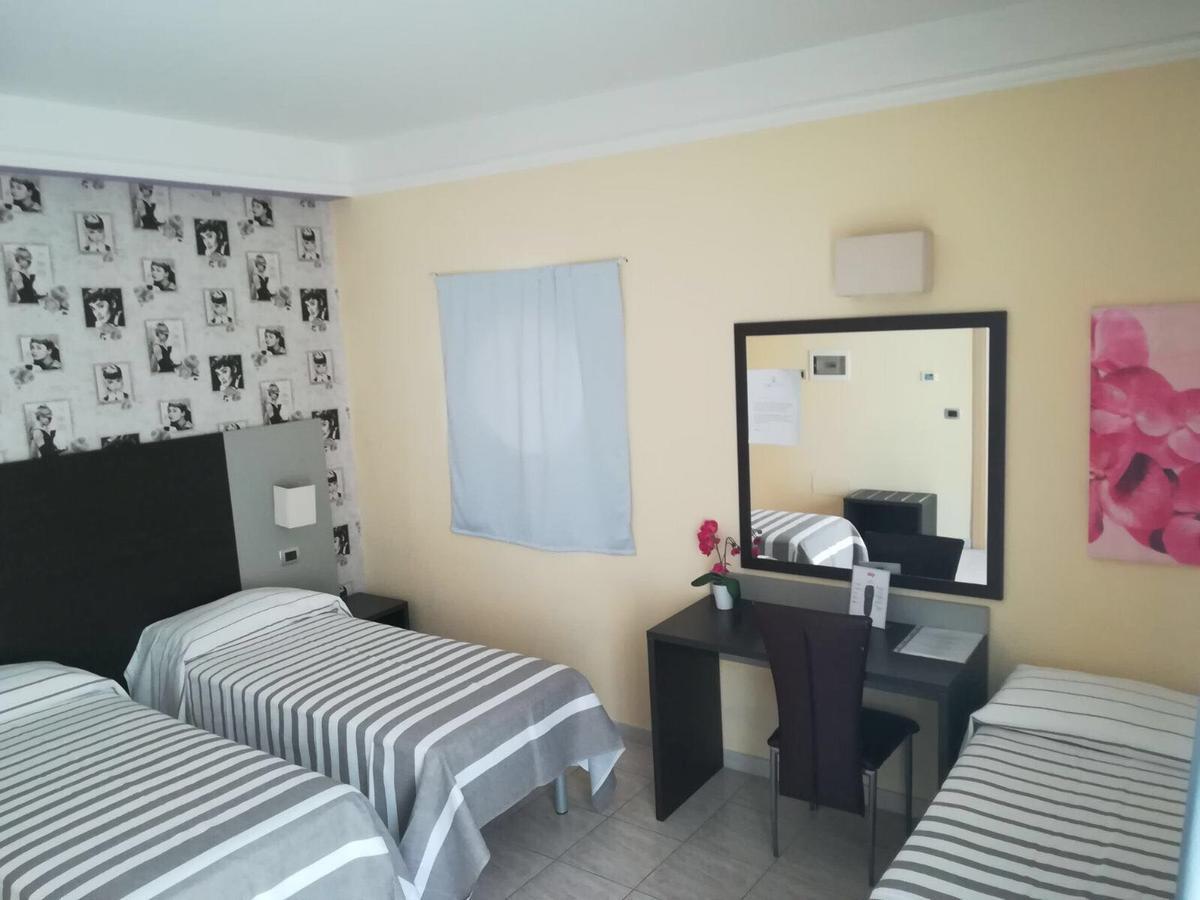 טיבולי Idria Hotel מראה חיצוני תמונה