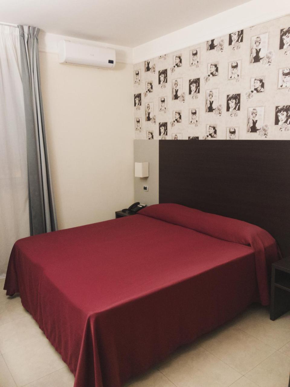טיבולי Idria Hotel מראה חיצוני תמונה